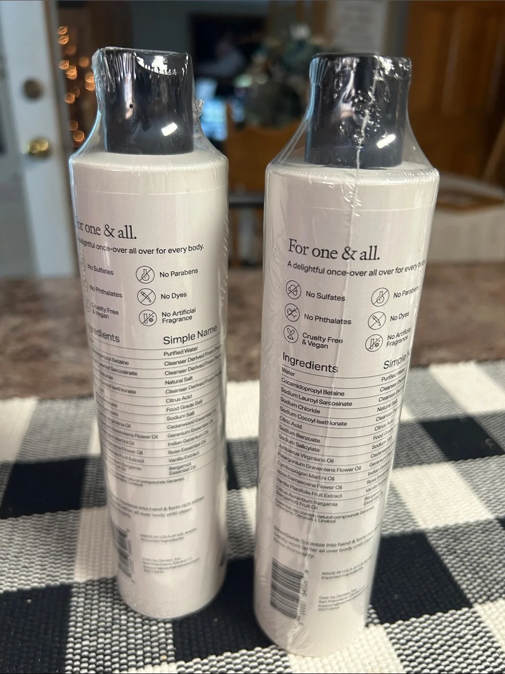 Rose & Vanilla Body Wash - White